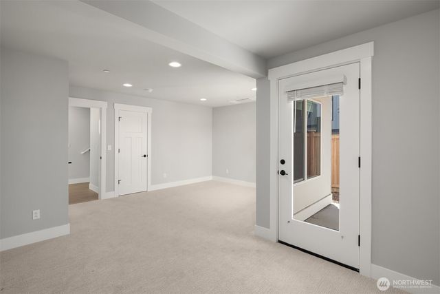 10 160th Place SE, Bothell, WA 98012