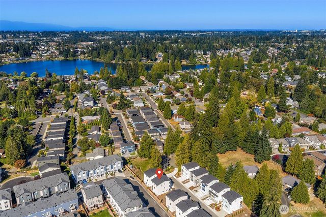 10 160th Place SE, Bothell, WA 98012