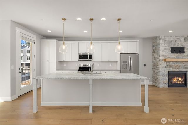 10 160th Place SE, Bothell, WA 98012