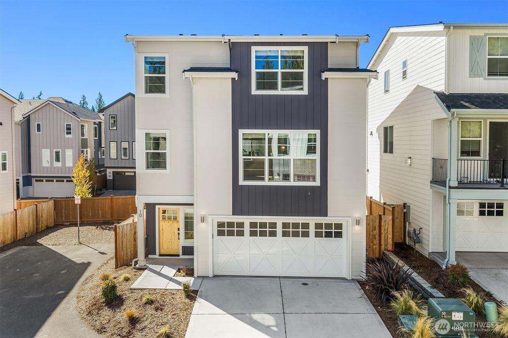 10 160th Place SE, Bothell, WA 98012