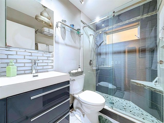 1420 Seagrape Circle, Weston, FL 33326