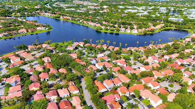 1420 Seagrape Circle, Weston, FL 33326