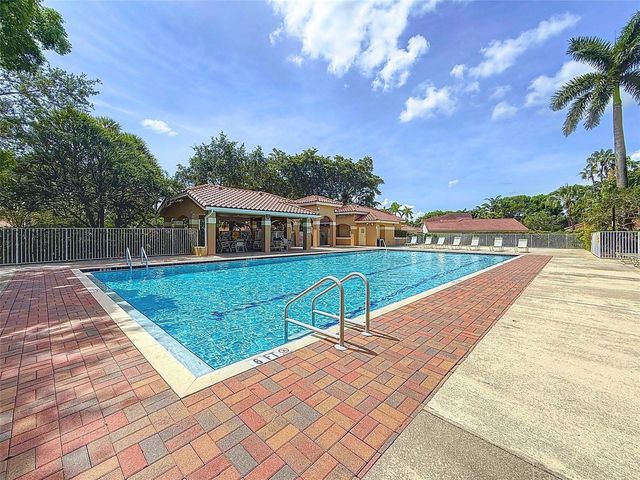 1420 Seagrape Circle, Weston, FL 33326