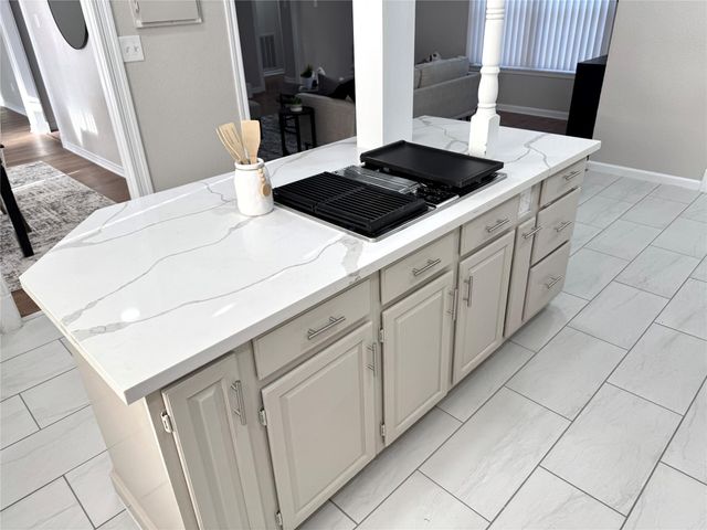 959 Festival Drive, Houston, TX 77062