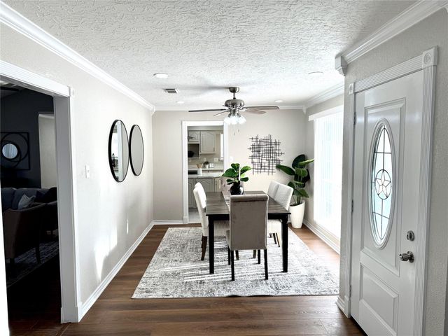 959 Festival Drive, Houston, TX 77062