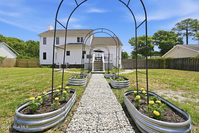 304 Marine Drive, Sneads Ferry, NC 28460
