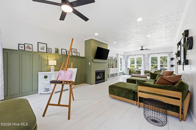 304 Marine Drive, Sneads Ferry, NC 28460