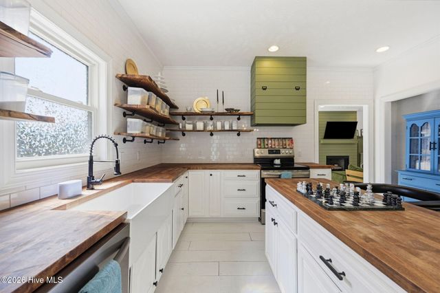 304 Marine Drive, Sneads Ferry, NC 28460