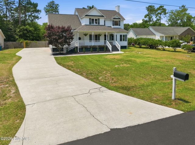 304 Marine Drive, Sneads Ferry, NC 28460