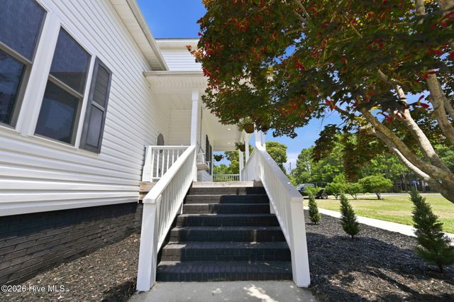 304 Marine Drive, Sneads Ferry, NC 28460