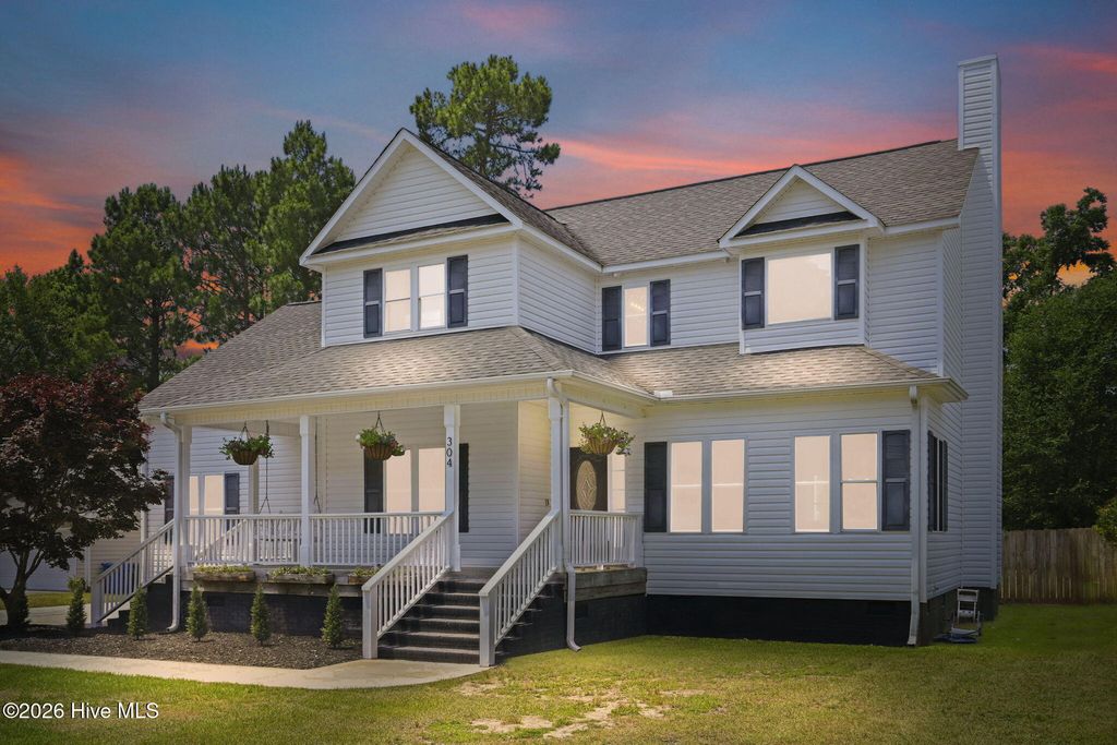 304 Marine Drive, Sneads Ferry, NC 28460