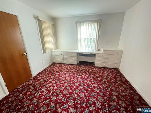 1027 Westwood Avenue, Old Tappan, NJ 07675