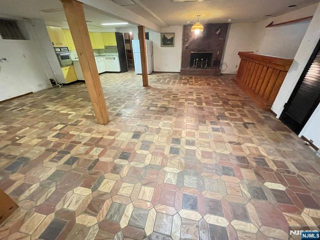 1027 Westwood Avenue, Old Tappan, NJ 07675