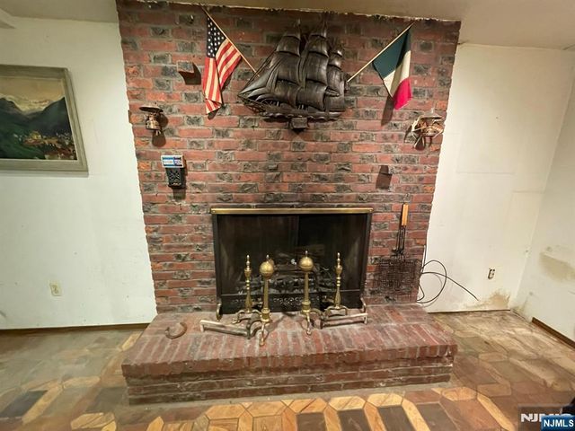 1027 Westwood Avenue, Old Tappan, NJ 07675