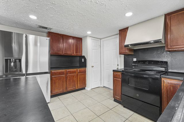 16723 Quail Meadow Drive, Houston, TX 77489