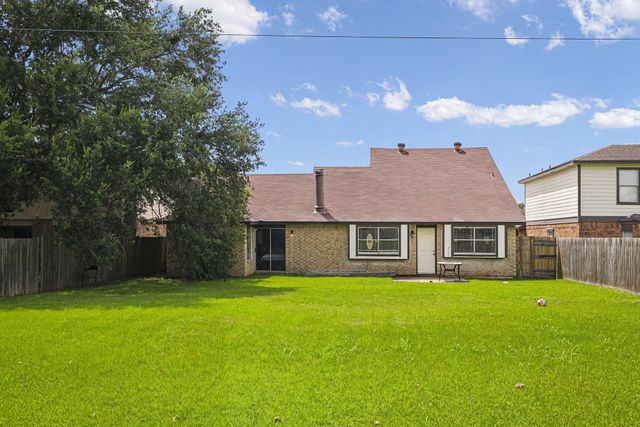 16723 Quail Meadow Drive, Houston, TX 77489