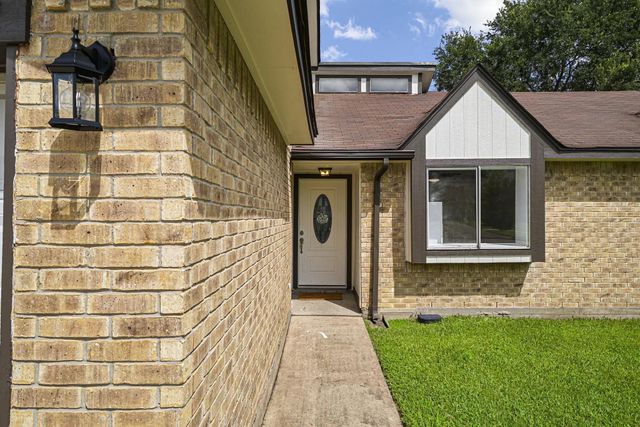 16723 Quail Meadow Drive, Houston, TX 77489