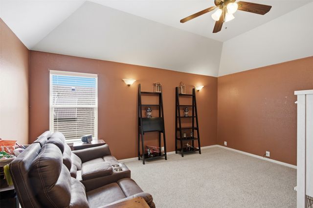 305 Mossy Oak Trail, Fort Worth, TX 76131