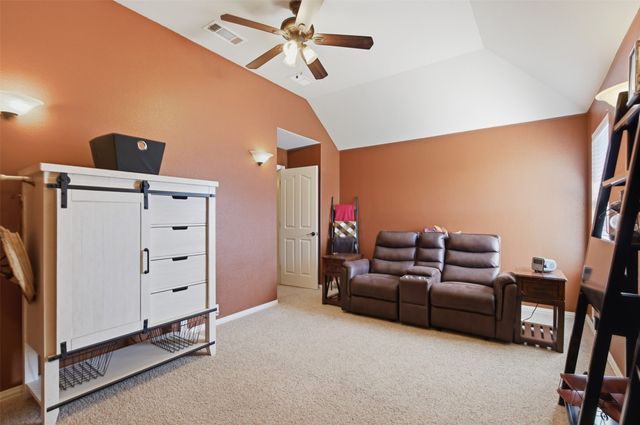 305 Mossy Oak Trail, Fort Worth, TX 76131