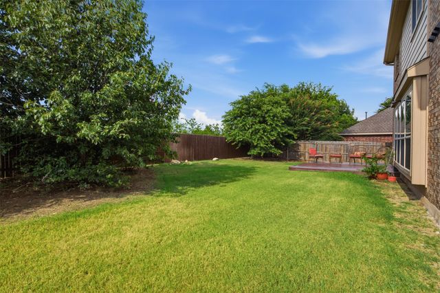 305 Mossy Oak Trail, Fort Worth, TX 76131