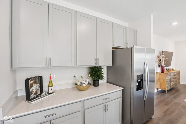 6289 Flag Stop Drive, Whitestown, IN 46075