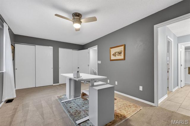 2039 Kentmore Lane, Chesterfield, MO 63017
