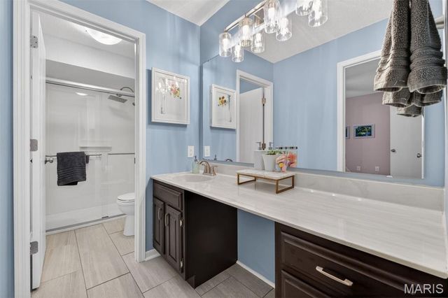 2039 Kentmore Lane, Chesterfield, MO 63017