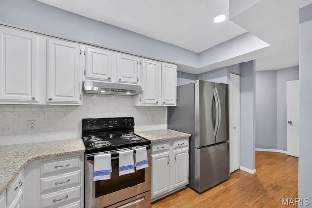 2039 Kentmore Lane, Chesterfield, MO 63017