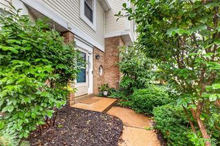 2039 Kentmore Lane, Chesterfield, MO 63017