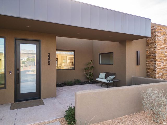 2205 W RESERVE CIR, St. George, UT 84770