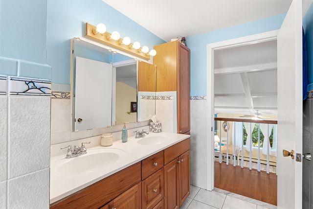 15 Barnes Circle, Salem, MA 01970