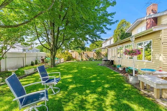 15 Barnes Circle, Salem, MA 01970