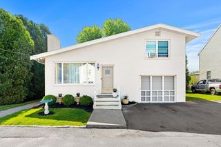 15 Barnes Circle, Salem, MA 01970