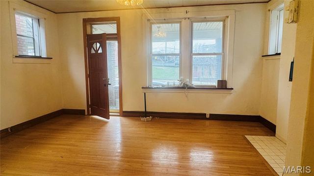 3923 Gravois Avenue, St Louis, MO 63116