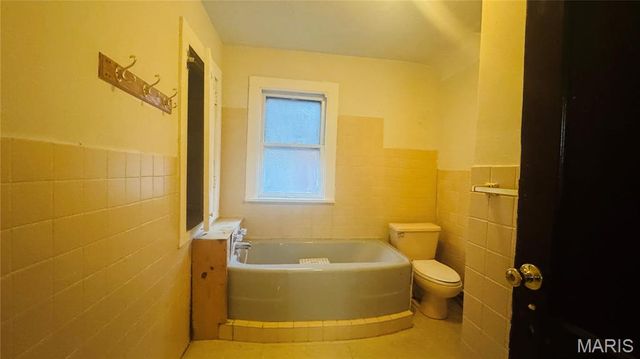 3923 Gravois Avenue, St Louis, MO 63116