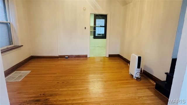 3923 Gravois Avenue, St Louis, MO 63116