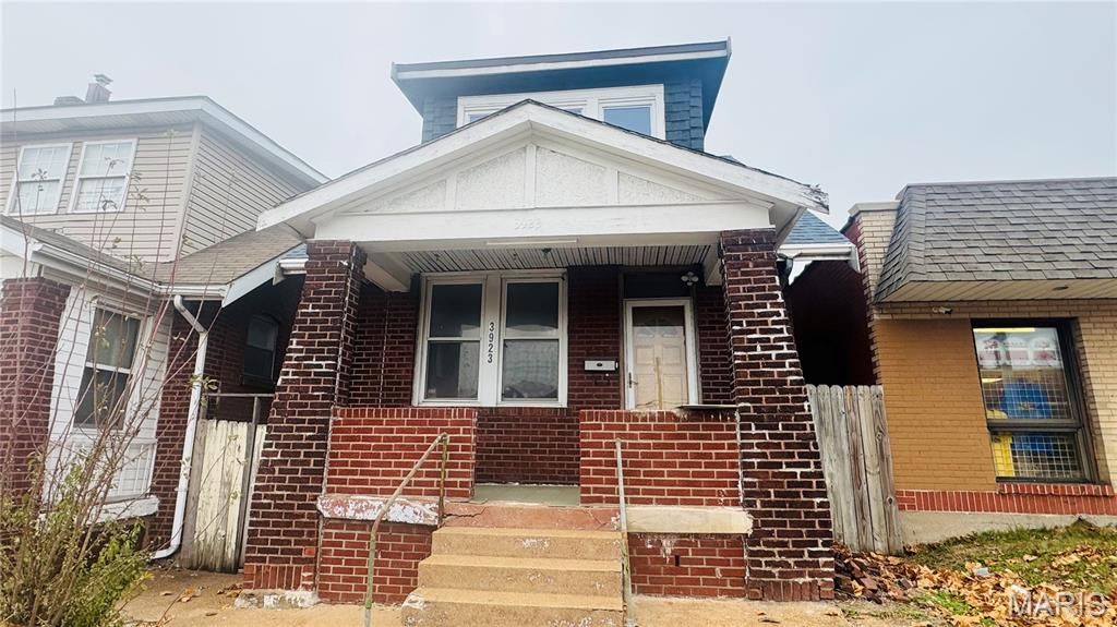 3923 Gravois Avenue, St Louis, MO 63116
