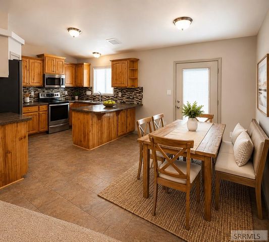 2221 Frontier Drive, Idaho Falls, ID 83406