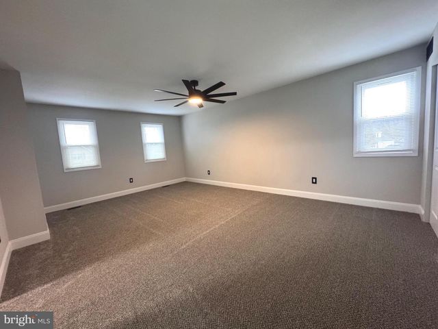 8 FRAMINGHAM RD, Edgewater Park Twp, NJ 08010