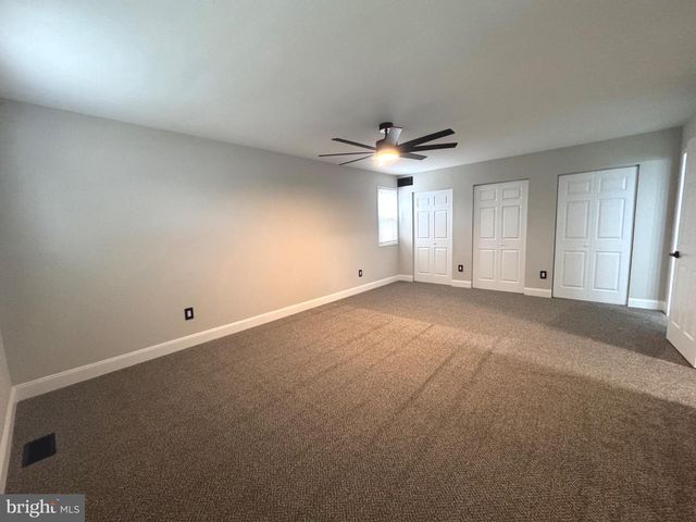 8 FRAMINGHAM RD, Edgewater Park Twp, NJ 08010