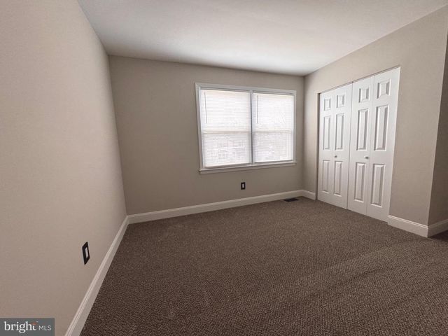 8 FRAMINGHAM RD, Edgewater Park Twp, NJ 08010