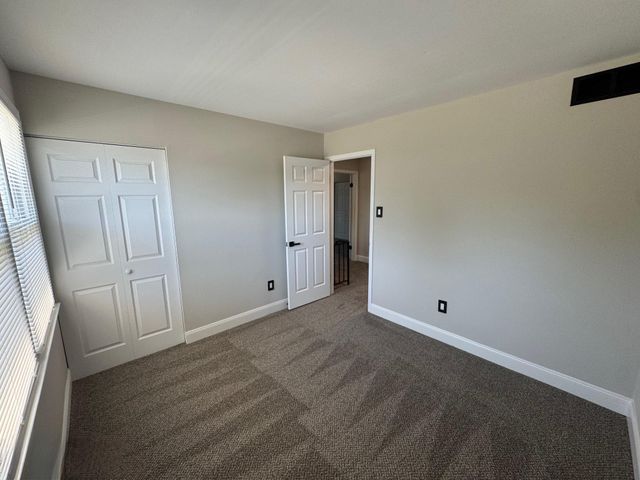 8 FRAMINGHAM RD, Edgewater Park Twp, NJ 08010