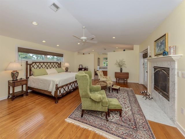 628 GRANADA AVENUE, Venice, FL 34285