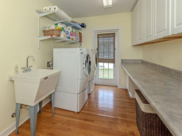 628 GRANADA AVENUE, Venice, FL 34285