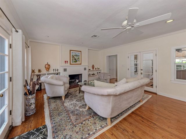 628 GRANADA AVENUE, Venice, FL 34285