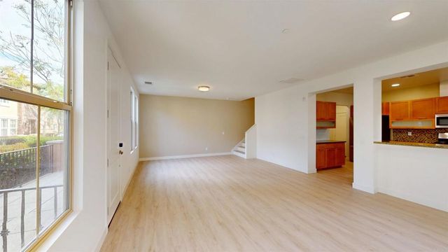 10710 Canyon Grove Trail 31, San Diego, CA 92130