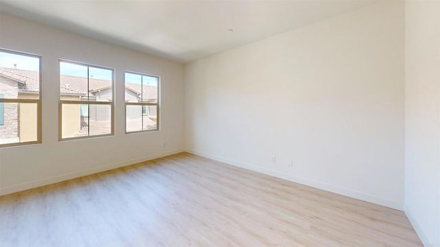 10710 Canyon Grove Trail 31, San Diego, CA 92130