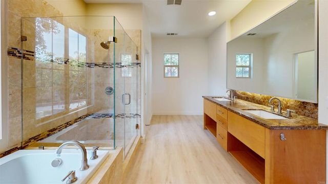 10710 Canyon Grove Trail 31, San Diego, CA 92130