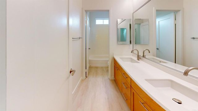 10710 Canyon Grove Trail 31, San Diego, CA 92130