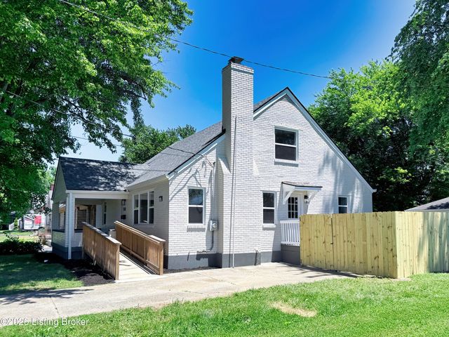3639 Robin Dr, Louisville, KY 40216